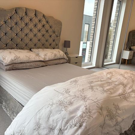 Spacious Apartment In The Heart Of Chelmsford Luaran gambar