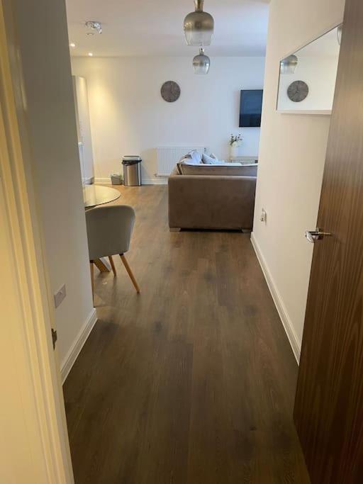 Spacious Apartment In The Heart Of Chelmsford Luaran gambar