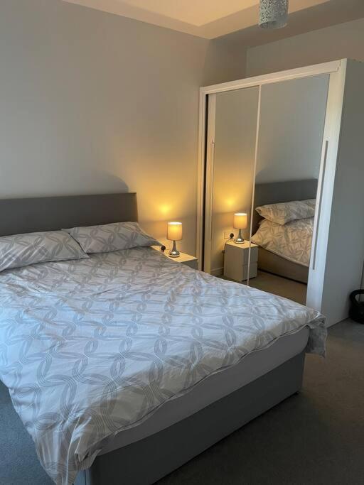 Spacious Apartment In The Heart Of Chelmsford Luaran gambar